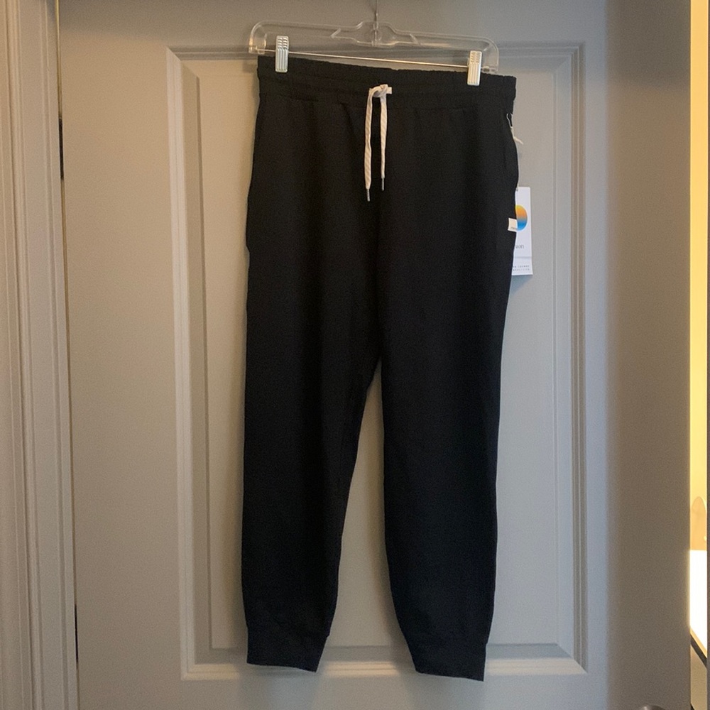 Black Vuori Jogger